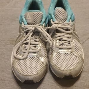 Women's Reebok shoes